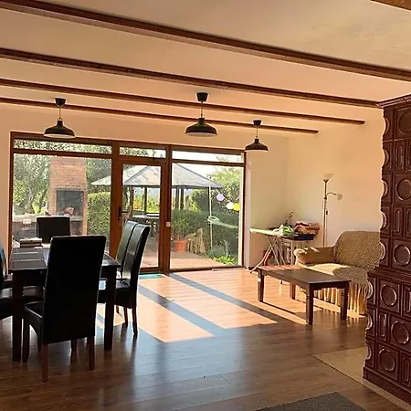 Garden House Near Ξενοδοχείο